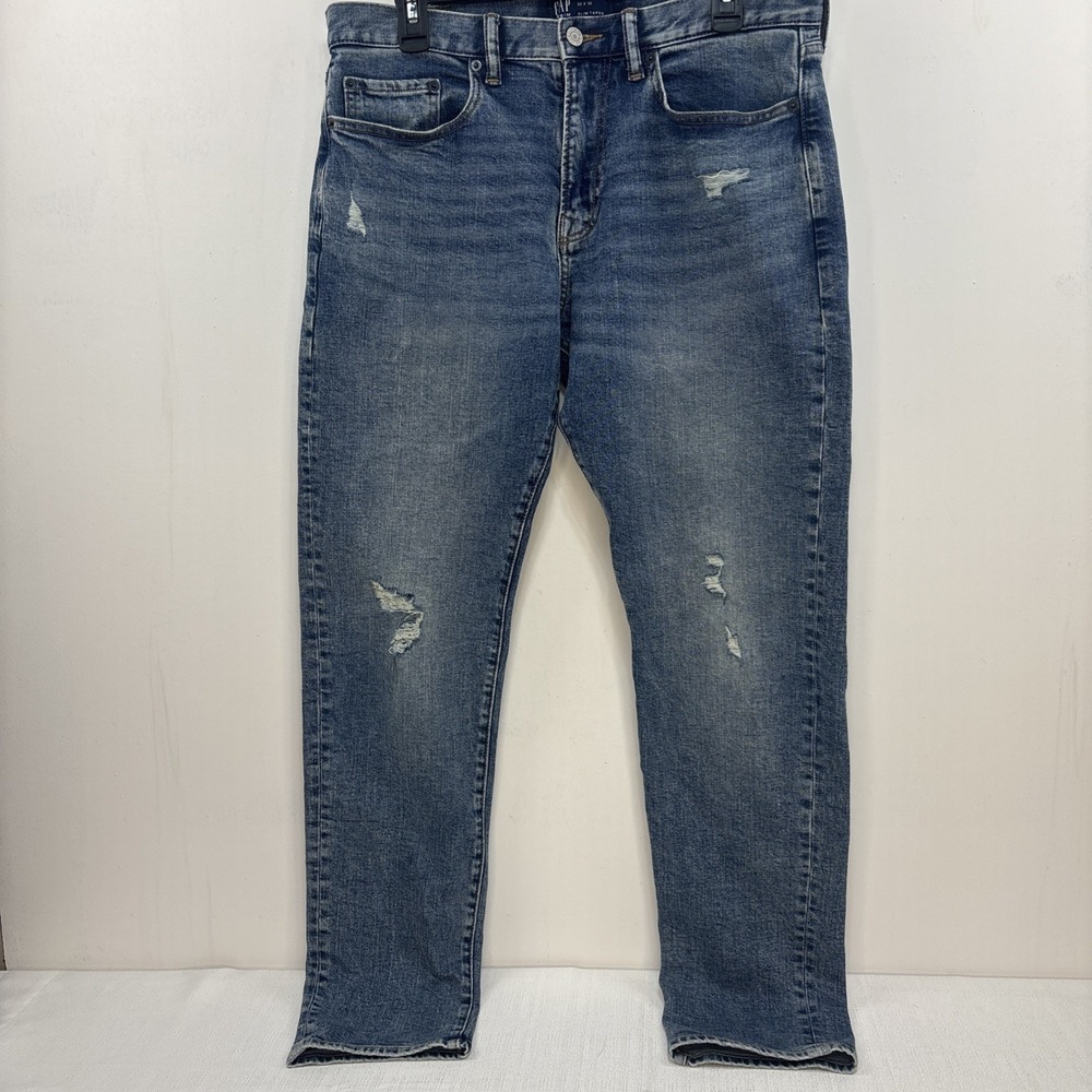 GAP‎ Denim Men's Slim Taper Size 33x32 Distressed Medium Wash Jeans EUC